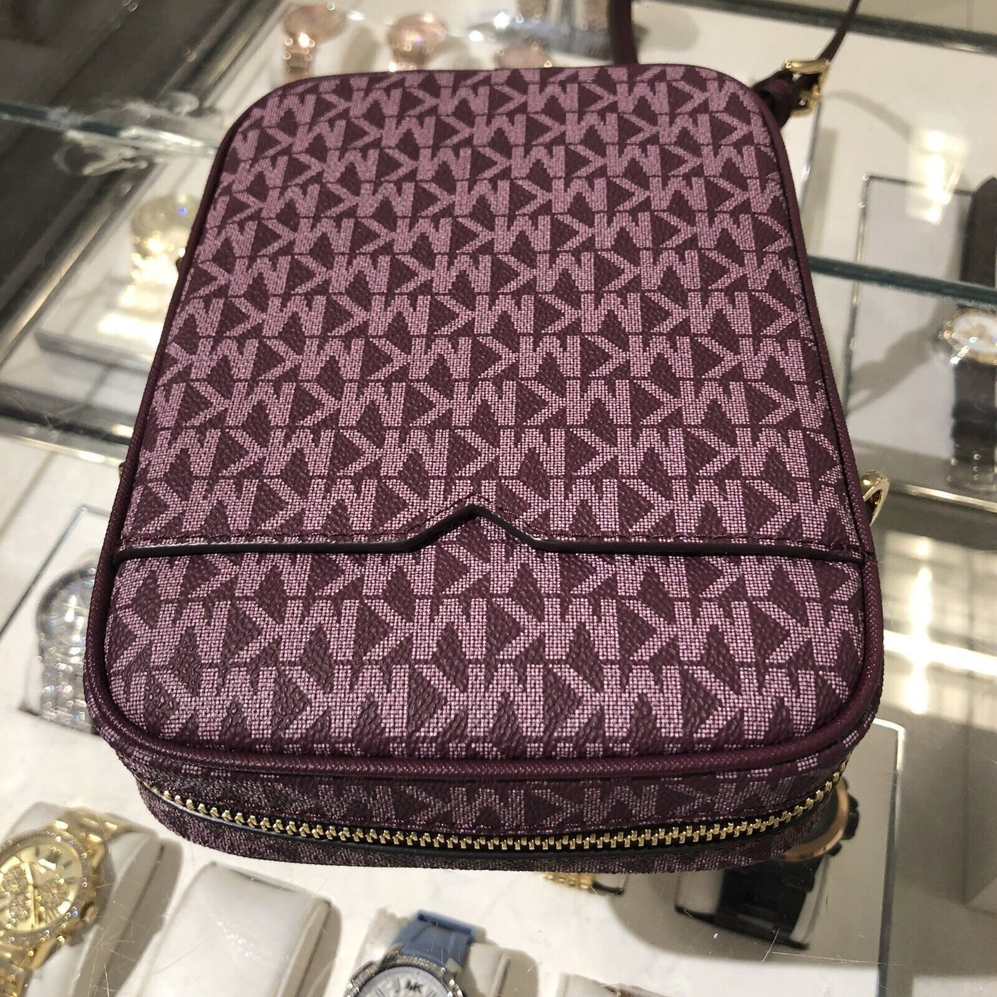 Stylish Michael Kors Women's Crossbody Handbag - PVC/Leather Messenger Purse for Effortless Chic