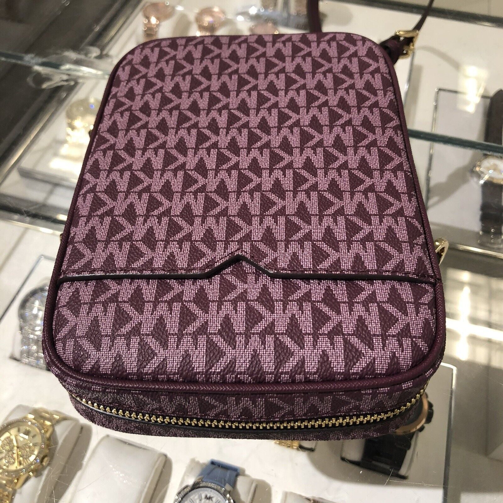 Stylish Michael Kors Women's Crossbody Handbag - PVC/Leather Messenger Purse for Effortless Chic
