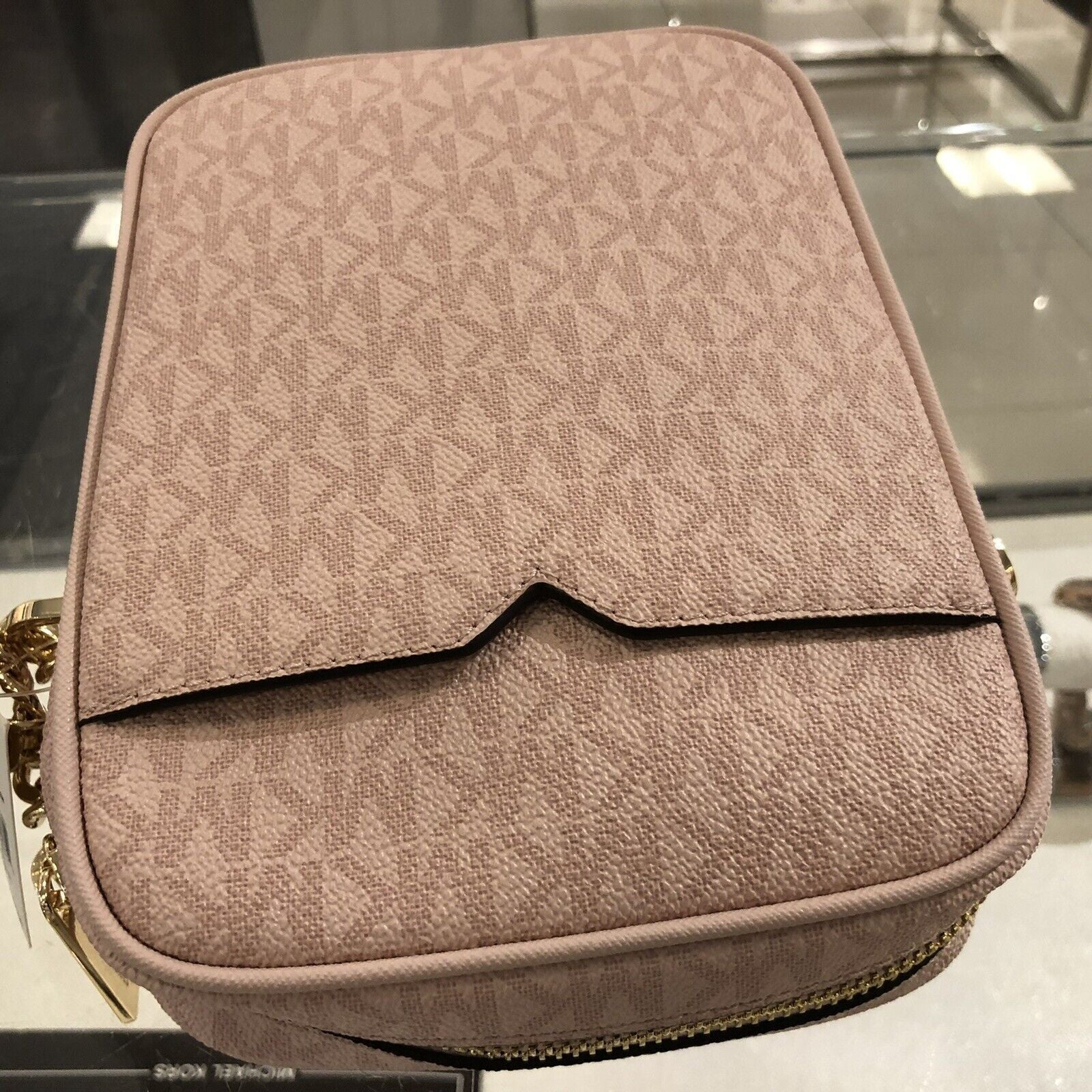 Stylish Michael Kors Women's Crossbody Handbag - PVC/Leather Messenger Purse for Effortless Chic