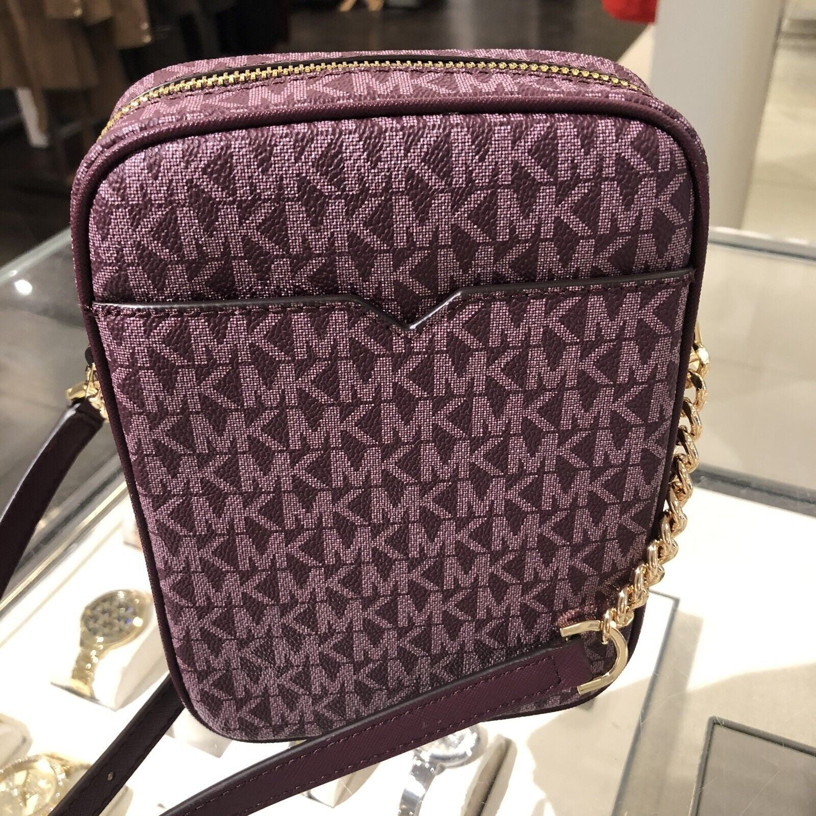 Stylish Michael Kors Women's Crossbody Handbag - PVC/Leather Messenger Purse for Effortless Chic