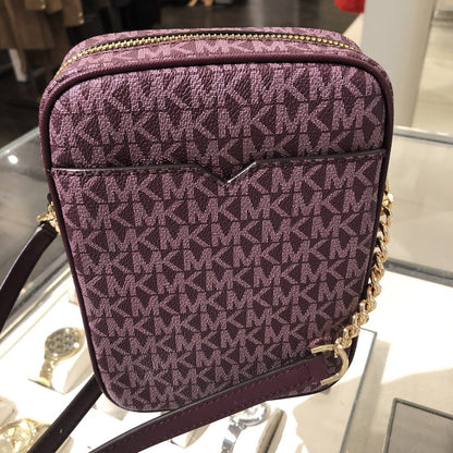 Stylish Michael Kors Women's Crossbody Handbag - PVC/Leather Messenger Purse for Effortless Chic