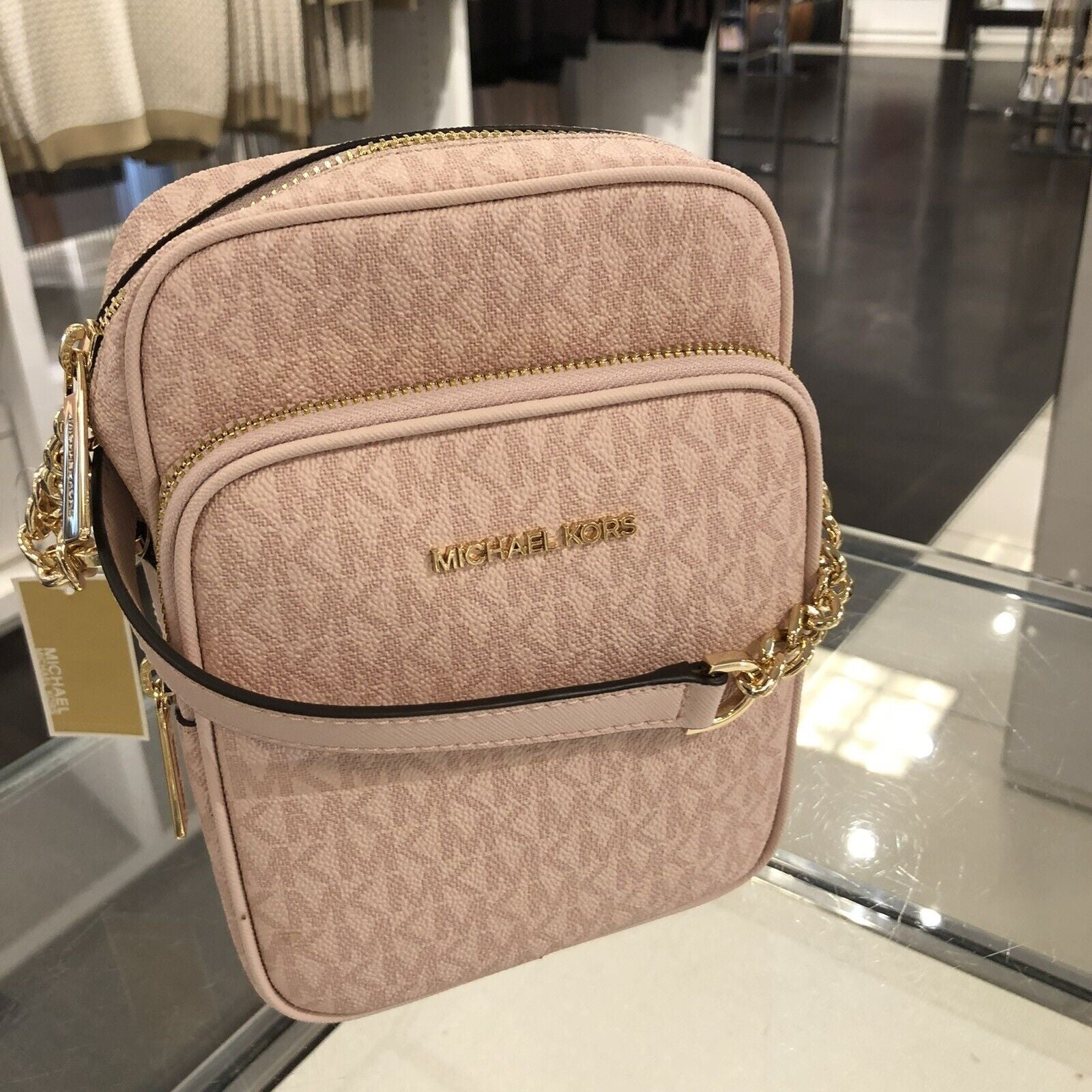 Stylish Michael Kors Women's Crossbody Handbag - PVC/Leather Messenger Purse for Effortless Chic