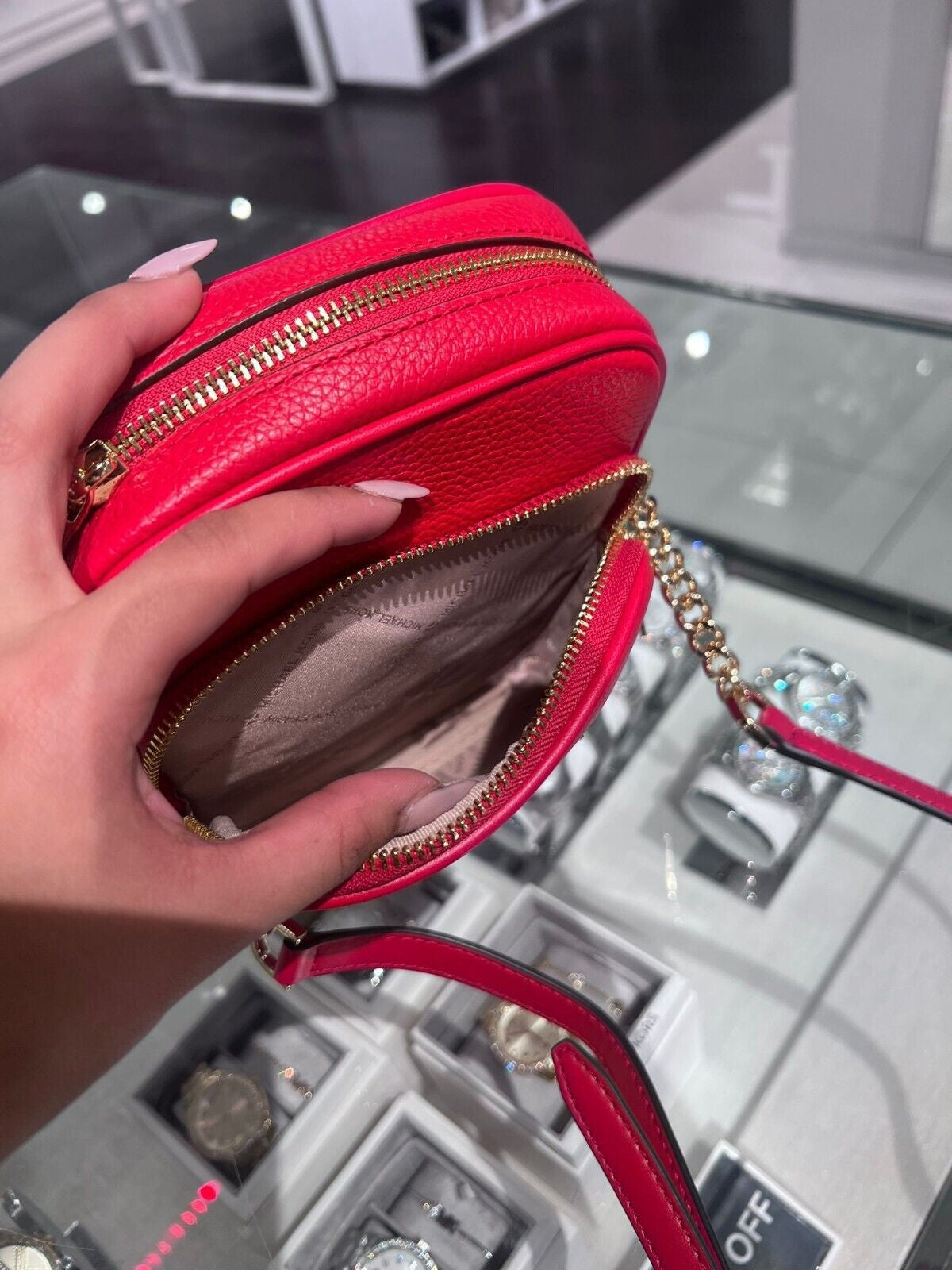Stylish Michael Kors Women's Crossbody Handbag - PVC/Leather Messenger Purse for Effortless Chic