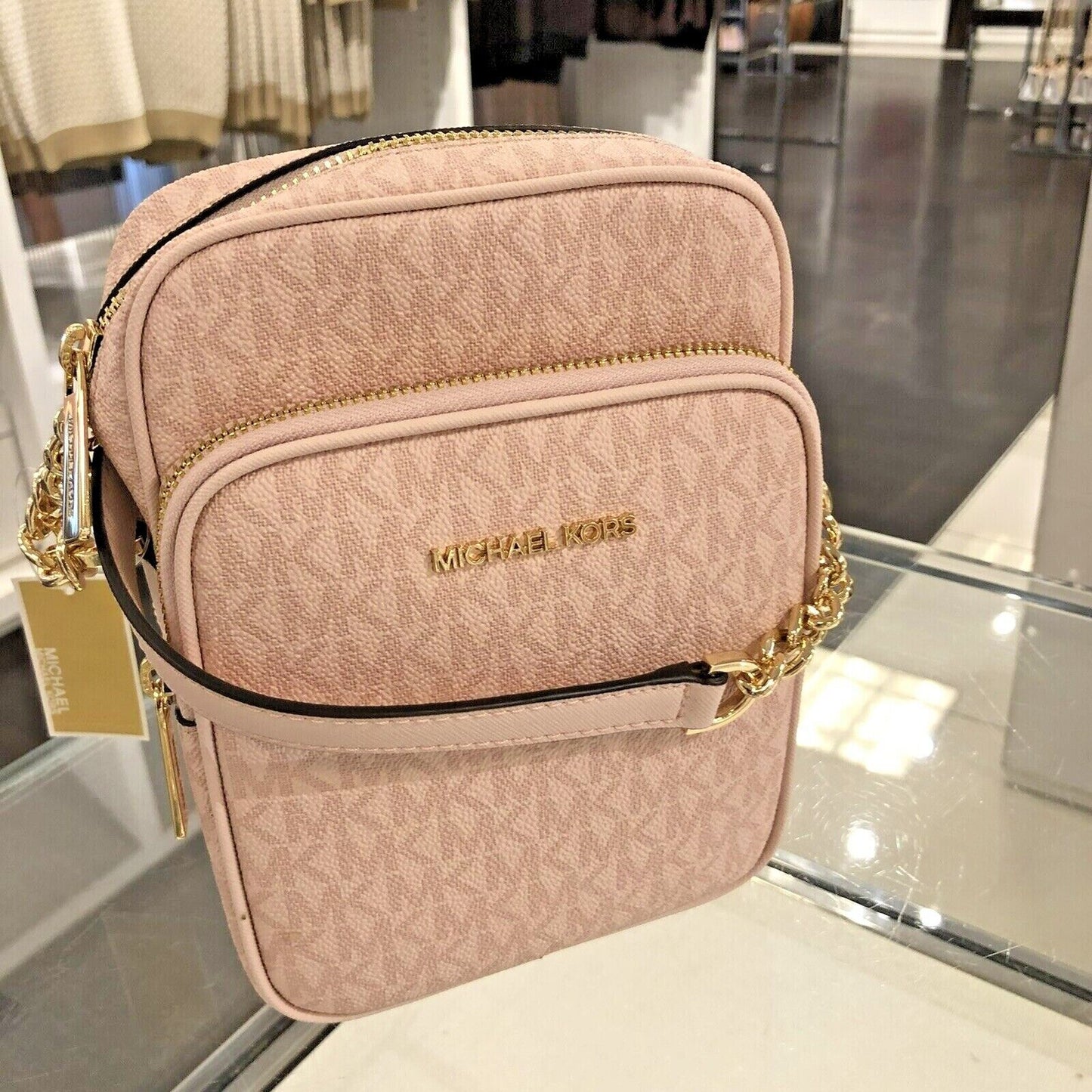 Stylish Michael Kors Women's Crossbody Handbag - PVC/Leather Messenger Purse for Effortless Chic