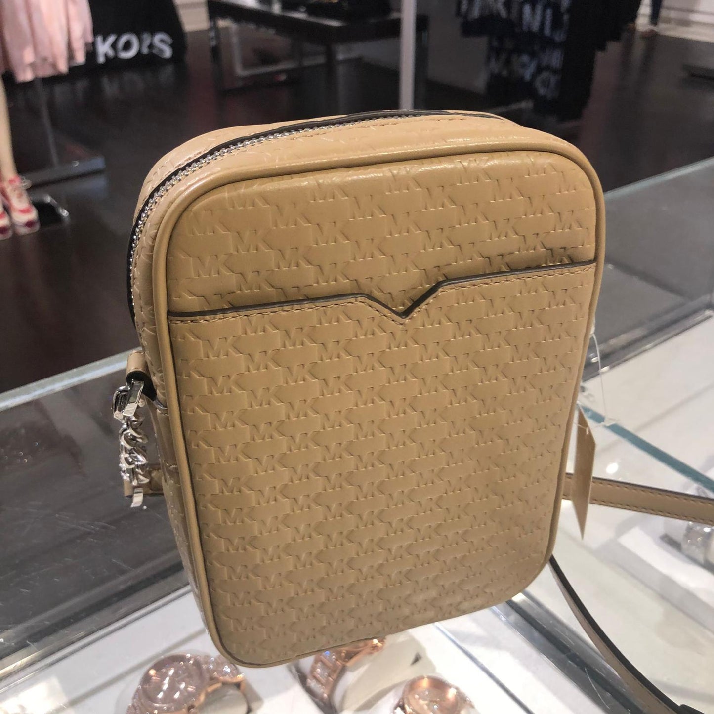 Stylish Michael Kors Women's Crossbody Handbag - PVC/Leather Messenger Purse for Effortless Chic