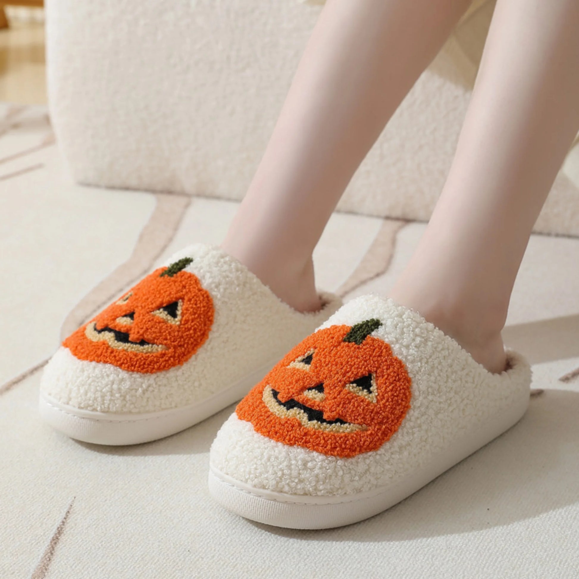 Women's Plush Halloween Slippers - Cozy Pumpkin Design for Indoor Comfort - Non-Slip Fuzzy House Slides for All Ages