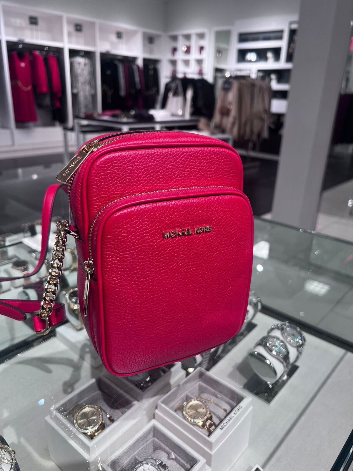Stylish Michael Kors Women's Crossbody Handbag - PVC/Leather Messenger Purse for Effortless Chic